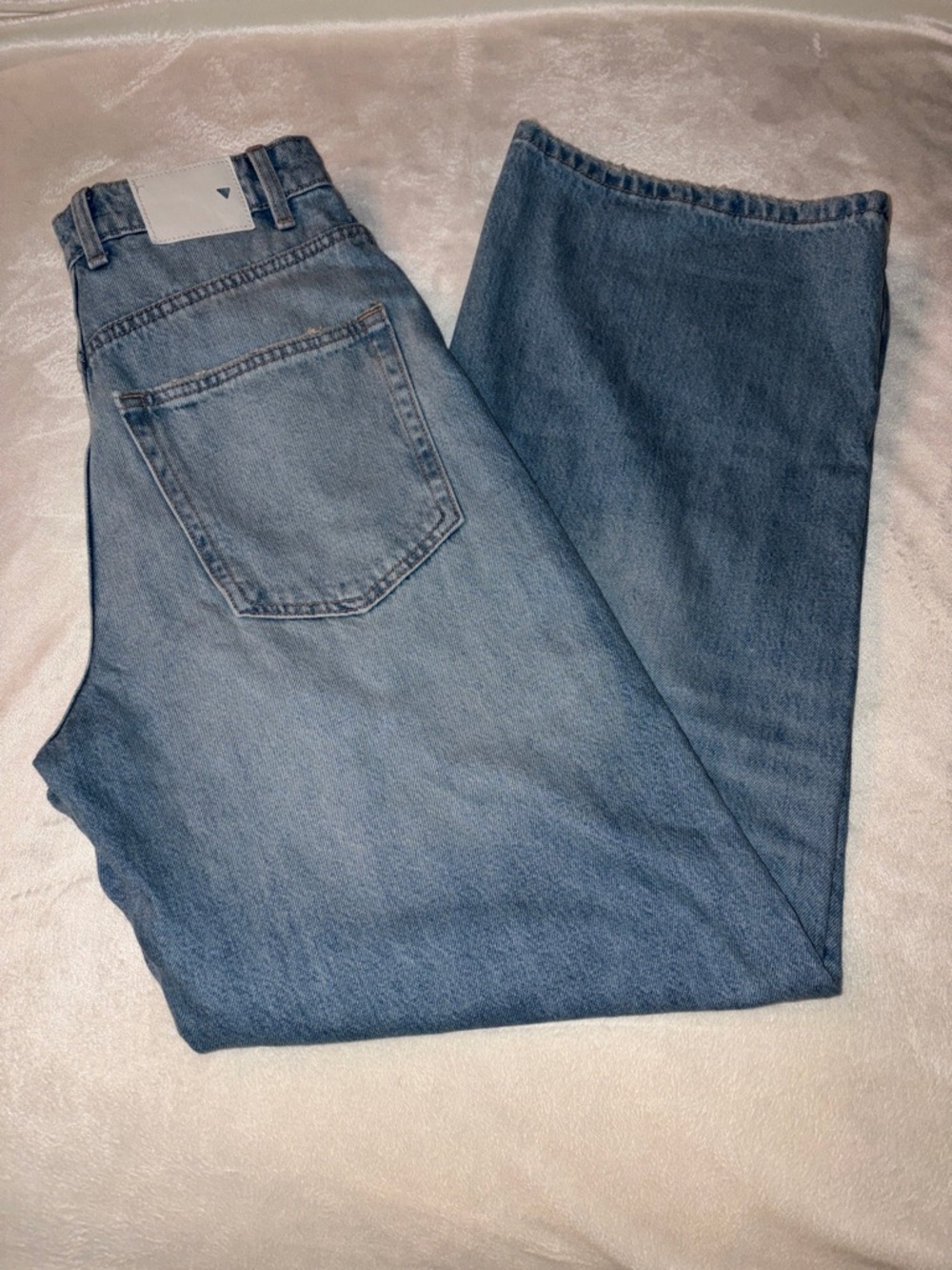 Zara high Rise Wide Leg Jeans Size 2